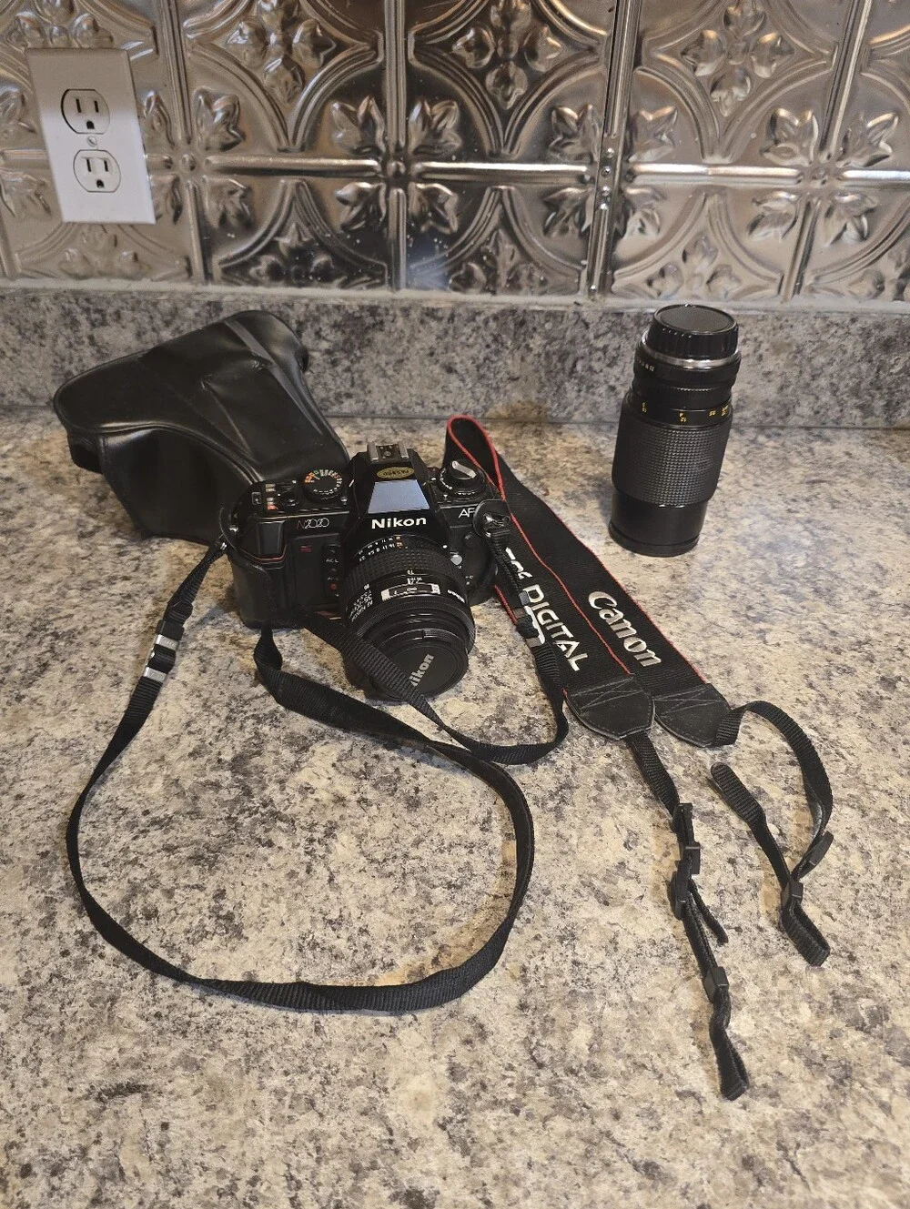 Nikon N2020 35mm Black Camera Lot (Case/Canon Strap Lenses Nikkor/Vivitar)